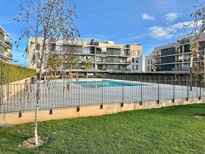Venta de piso en Estadi Balear - Rafal Nou - Son Malferit de 3 habitaciones con terraza y piscina