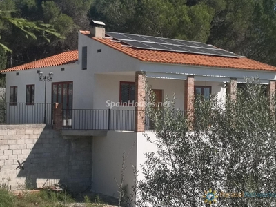 Villa en venta en L'Olleria