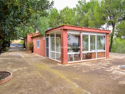 Villa en venta en Monserrat