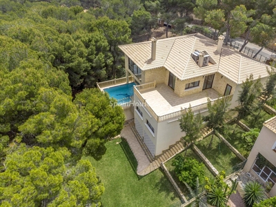 Villa en venta en Orihuela Costa