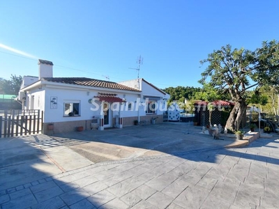 Villa en venta en Vilamarxant