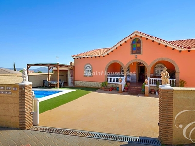 Villa en venta en Viñuela