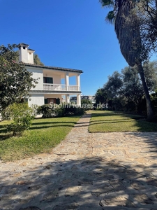 Villa independiente en venta en La Duquesa, Manilva