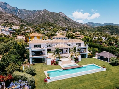 Villa independiente en venta en Nagüeles-Milla de Oro, Marbella