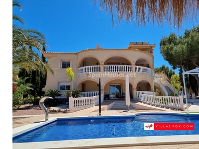 Villa independiente en venta en San Miguel de Salinas