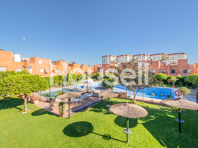 Casa en venta de 136 m² en Urbanización de Santa Clara, 41007 Sevilla