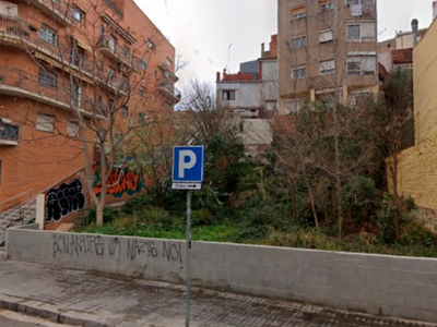 Parcela en Calle JOSEP SANGENIS, Barcelona