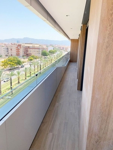 Alquiler de piso en plaza Bandera Paracaidista Ortiz de Zarate de 3 habitaciones con terraza y garaje
