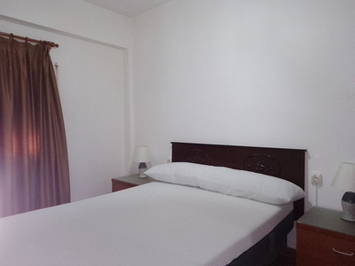 Alquiler de piso en San Felipe - El Almendral - La Merced de 2 habitaciones con muebles y balcón