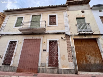 Casa de Pueblo en Venta en Alginet, Valencia