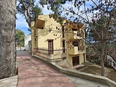 Casa en venta en Macastre, Valencia