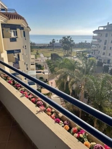 Piso en alquiler en San Luis de Sabinillas de 1 habitación con terraza y piscina