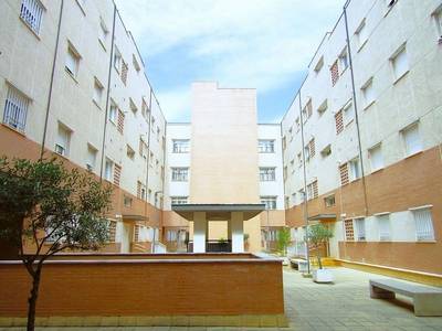 Venta de piso en calle Estrella Castor de 3 habitaciones con terraza y garaje