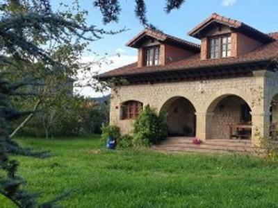 Chalet en Cabezón de la Sal