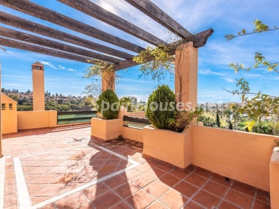 Apartamento ático en venta en Paraiso-Borronal, Estepona