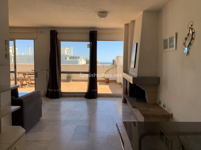 Apartamento ático en venta en Zona Sohail, Fuengirola