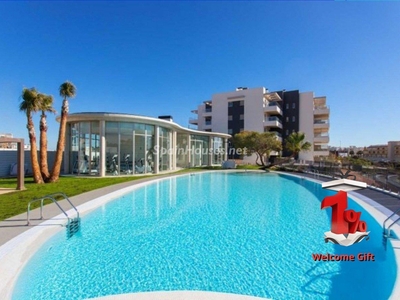 Apartamento en venta en La Zenia, Orihuela