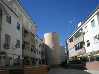 Atico en venta en Sanlucar La Mayor de 99 m²