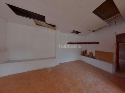 Casa adosada con 5 habitaciones con piscina en Simat de la Valldigna