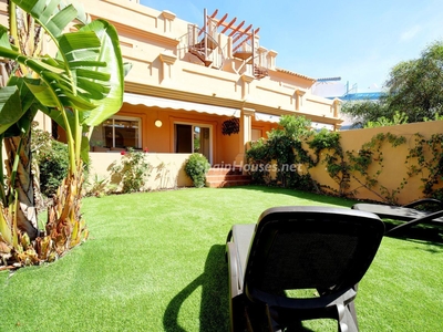 Casa adosada en venta en Altos de Estepona, Estepona