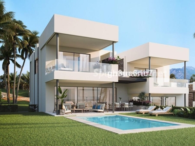 Casa adosada en venta en Bahía de Marbella, Marbella