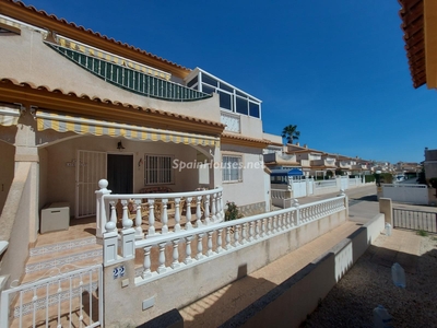 Casa adosada en venta en Playa Flamenca, Orihuela