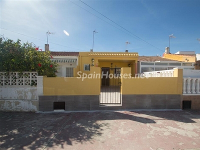 Casa en venta en El Chaparral, Torrevieja