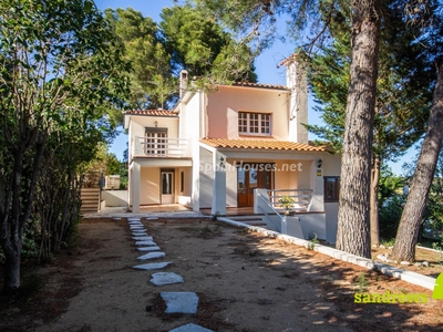 Casa en venta en Sant Miquel de Fluvià