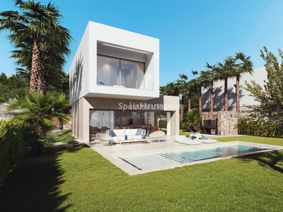 Casa independiente en venta en Campoamor, Orihuela