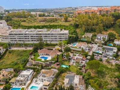 Casa independiente en venta en Las Brisas, Marbella