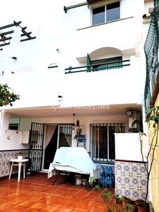 Chalet adosado en venta en Miraflores, Marbella