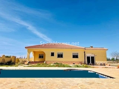 Chalet independiente en venta en Las Encebras-Torre del Rico-Cañada del Trigo, Jumilla