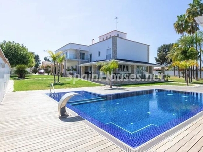 Villa en venta en Montealegre, L'Eliana
