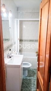 Dúplex con 3 habitaciones amueblado con parking y aire acondicionado en Numancia de la Sagra