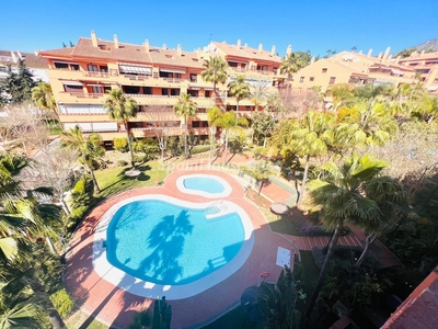 Dúplex en venta en La Carolina-Guadalpín, Marbella