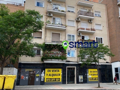 Local en venta en Berruguete, Madrid