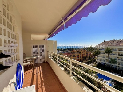 Piso ático en venta en La Carolina-Guadalpín, Marbella