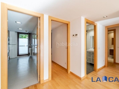 Piso con 3 habitaciones con ascensor, parking, piscina y calefacción en Sant Cugat del Vallès