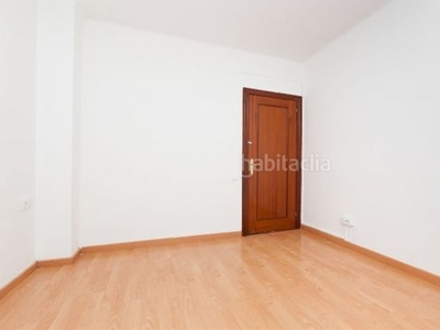Piso con 4 habitaciones con ascensor y calefacción en Prat de Llobregat (El)