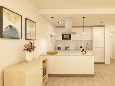 Piso s nuevos de estilo moderno de 3 dormitorios, garaje y trastero en Estepona