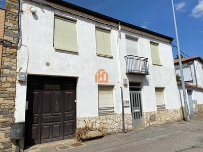 Venta Casa unifamiliar León. A reformar 146 m²