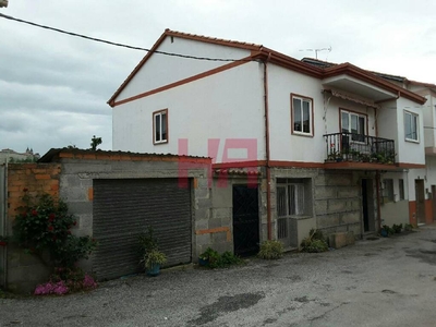 Venta Casa unifamiliar Ourense. A reformar con balcón 322 m²