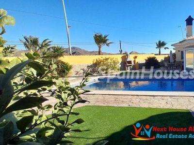 Villa en venta en Arboleas