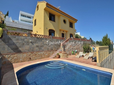 Villa en venta en Arroyo de la Miel, Benalmádena