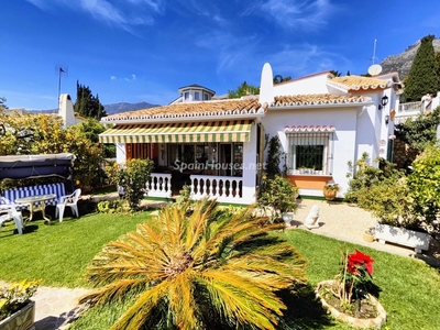 Villa en venta en Arroyo de la Miel, Benalmádena