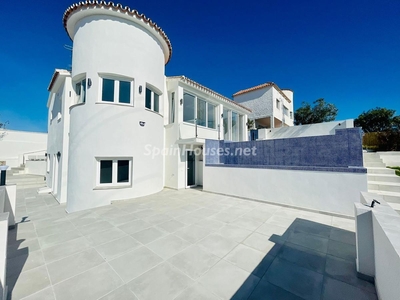 Villa en venta en Calaburra - Chaparral, Mijas