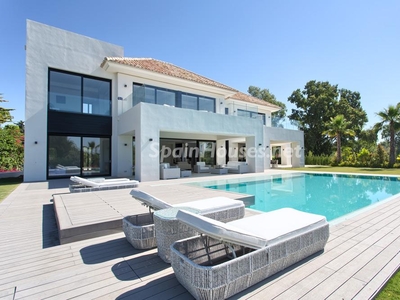Villa independiente en venta en Guadalmina Baja, Marbella