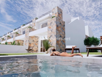 Villa en venta en Los Almendros-La Florida, Orihuela