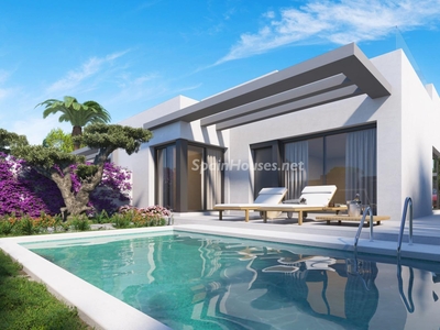 Villa en venta en Orihuela Costa