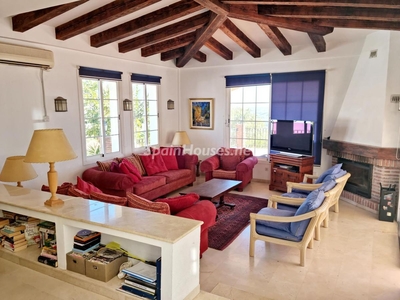 Villa independiente en venta en La Cala Golf - Lagar Martell, Mijas